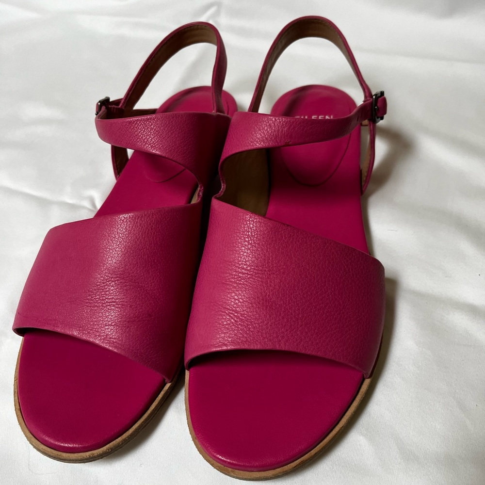 Eileen Fisher Pink Leather Sandals size 8